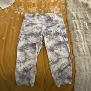 Cropped Lululemon Leggings
